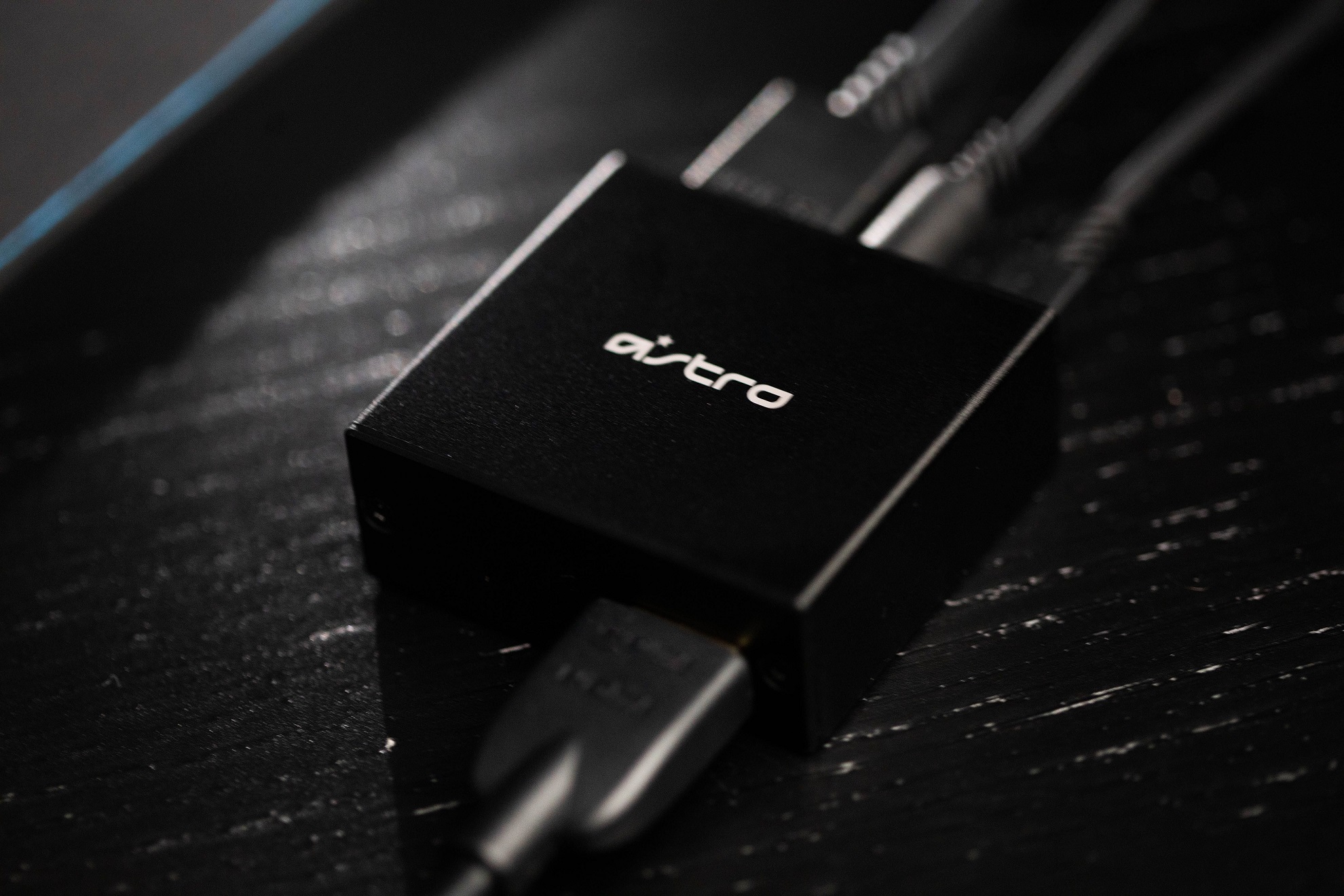 PS5でも便利に使えるHDMIと光デジタルの分配アダプター「ASTRO HDMIアダプター」をロジクールが11月12日に発売へ_004