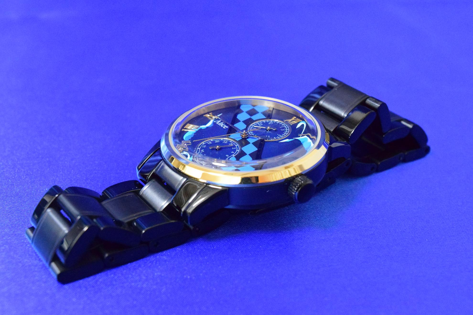 ブレイカーモードのアリスを細部まで表現！時間に「束縛」された『SINoALICE－シノアリス－』の腕時計をあなたの手元に。_007