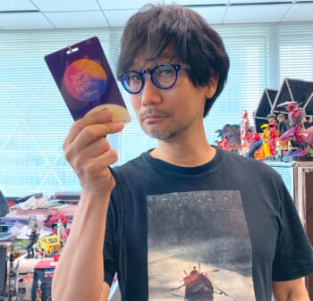 小島秀夫監督がゲームイベント「Summer Game Fest」への参加を予告。パスらしきものを掲げた写真をツイート、イベントは6月11の午前3時から開催予定_001