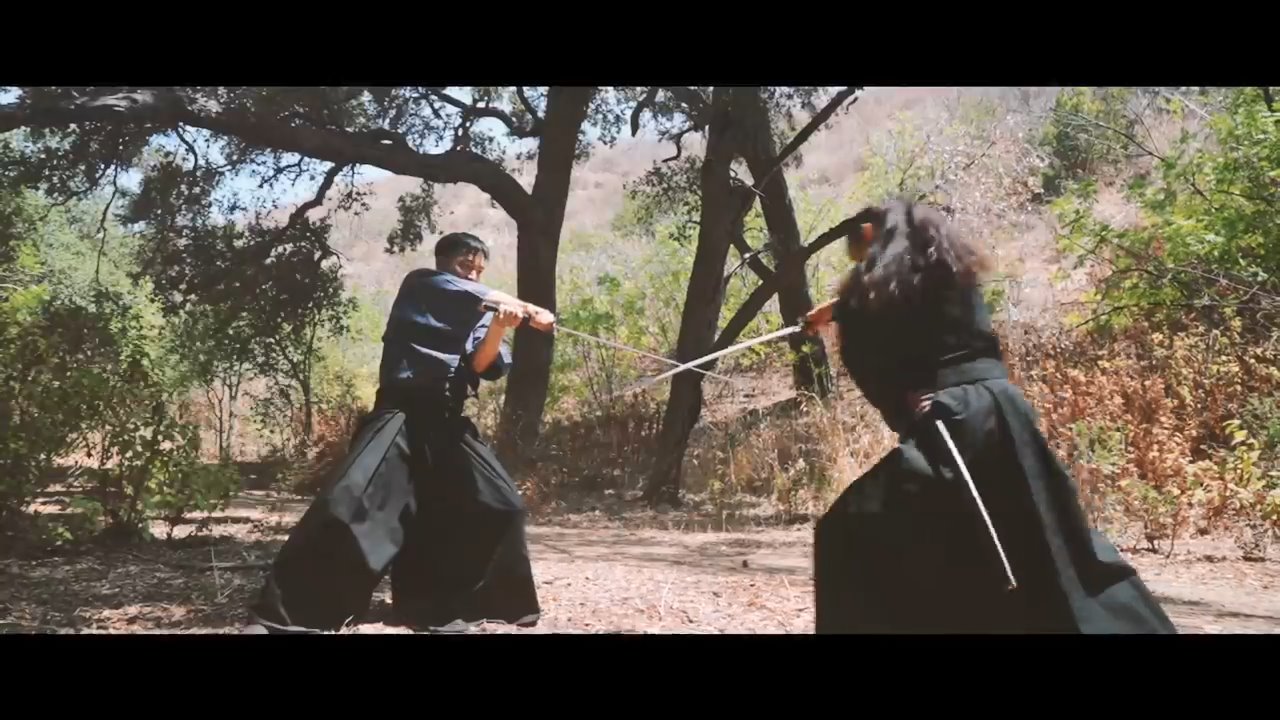 『ゴースト・オブ・ツシマ』の境井仁役のDaisuke Tsujiさんが作品中の殺陣の再現した動画が公開。ゲーム中の「水の型」や剣戟などを披露_004