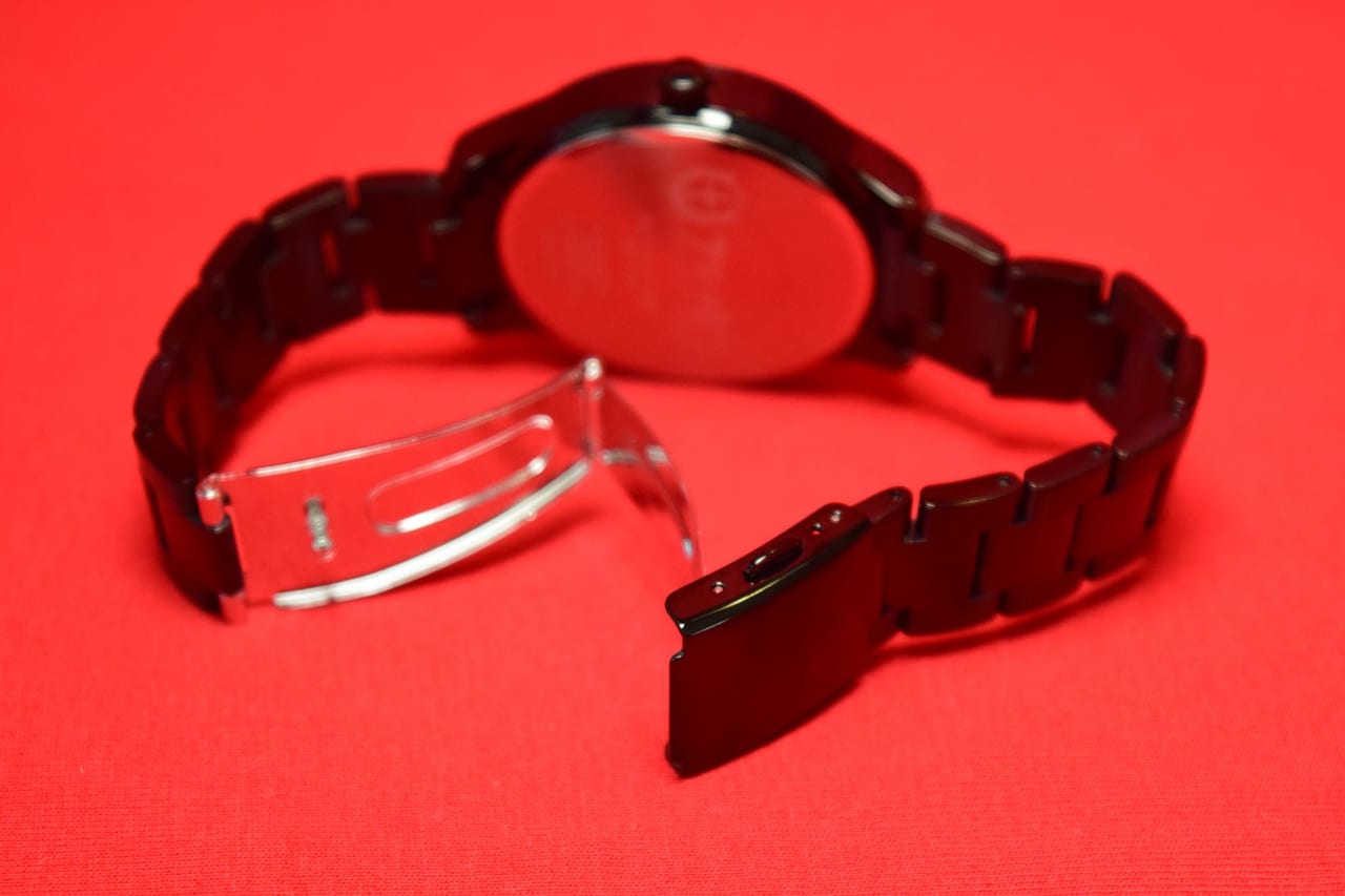 『アズールレーン』から「プリンツ・オイゲン」モデルの腕時計を紹介_007