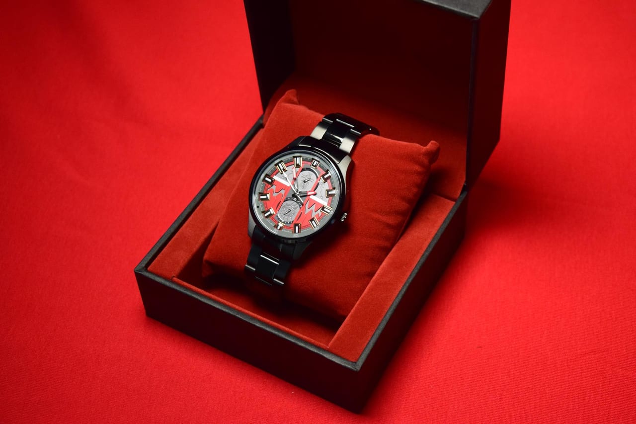 『アズールレーン』から「プリンツ・オイゲン」モデルの腕時計を紹介_004