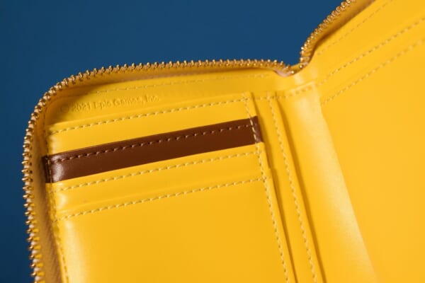 『フォトナ』からピーリーモデルのボディバッグ・二つ折り財布をご紹介_030
