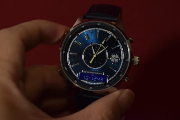 『カウボーイビバップ』から「スパイク」モデルの腕時計と財布をご紹介_013