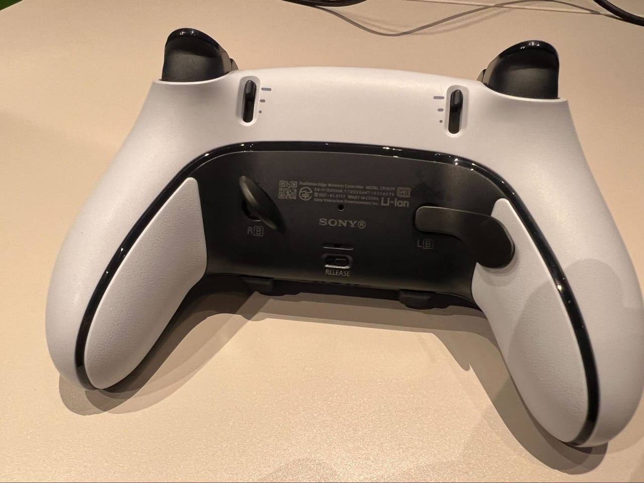 PS5の新コントローラー「DualSense Edge」はゲーマーを考えまくりなコントローラー_007