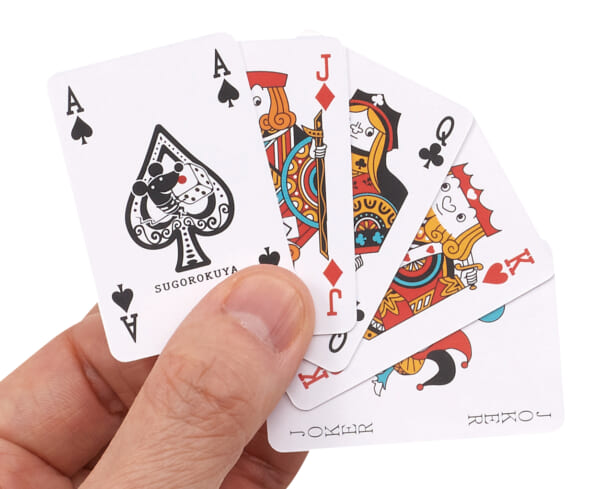 カードに描かれた謎生物の名前を付けるゲーム『ナンジャモンジャ』などすごろくやの人気カードゲーム4種がガチャガチャになって登場_011