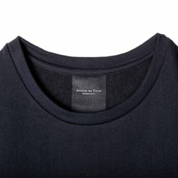 『進撃の巨人』から背骨のプリントパーカーや前面にエレンのビジュアルを広げたTシャツなどのアパレルコレクションが販売中_008