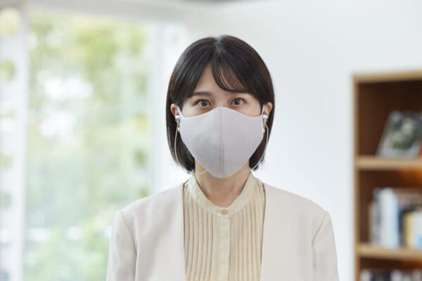 マスク装着型の減音デバイス「Privacy Talk」が10月31日に発売決定