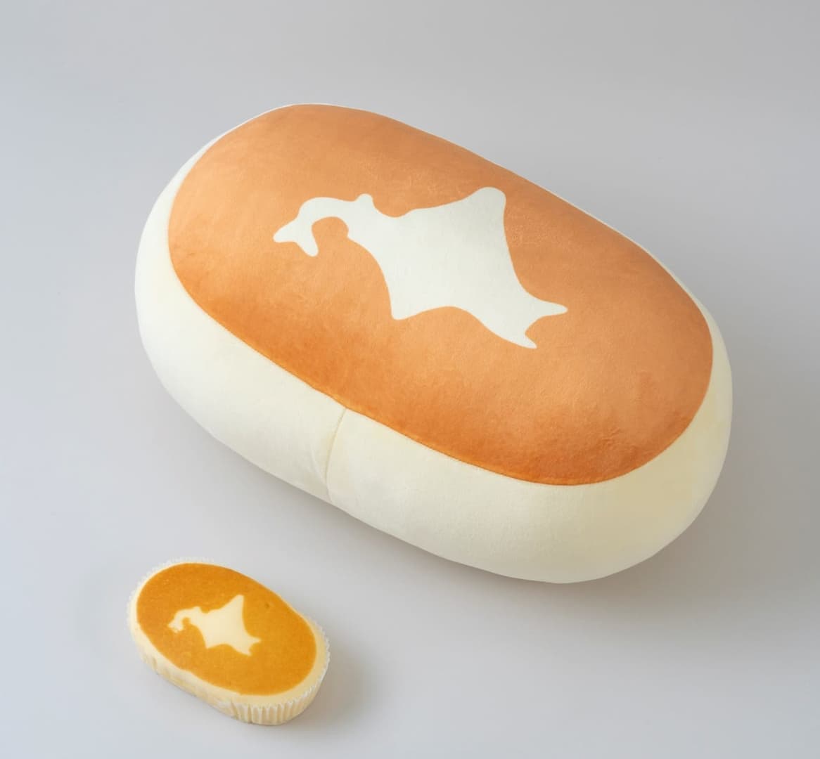 「北海道チーズ蒸しケーキ」のビッグなぬいぐるみが付属するムック本が発売へ_003