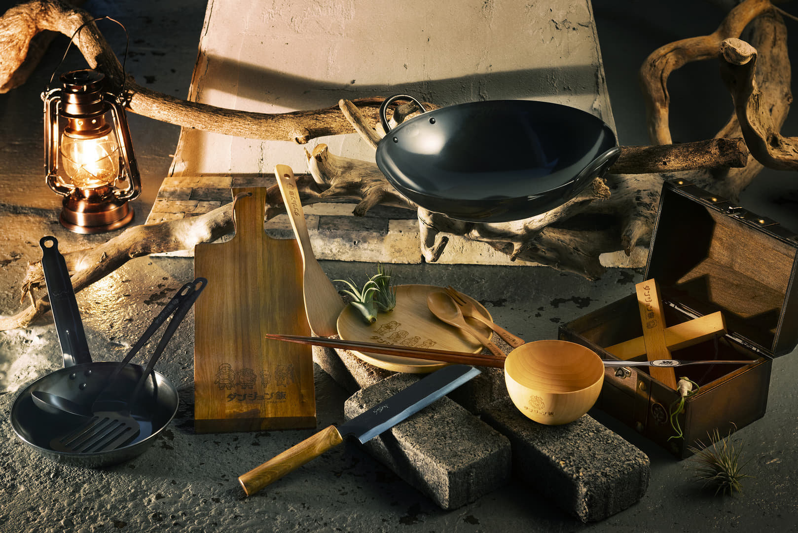 『ダンジョン飯』のコラボキッチン用品が発売。70年の歴史を持つ鍛冶屋が手がけるなどガチすぎるアイテム_009