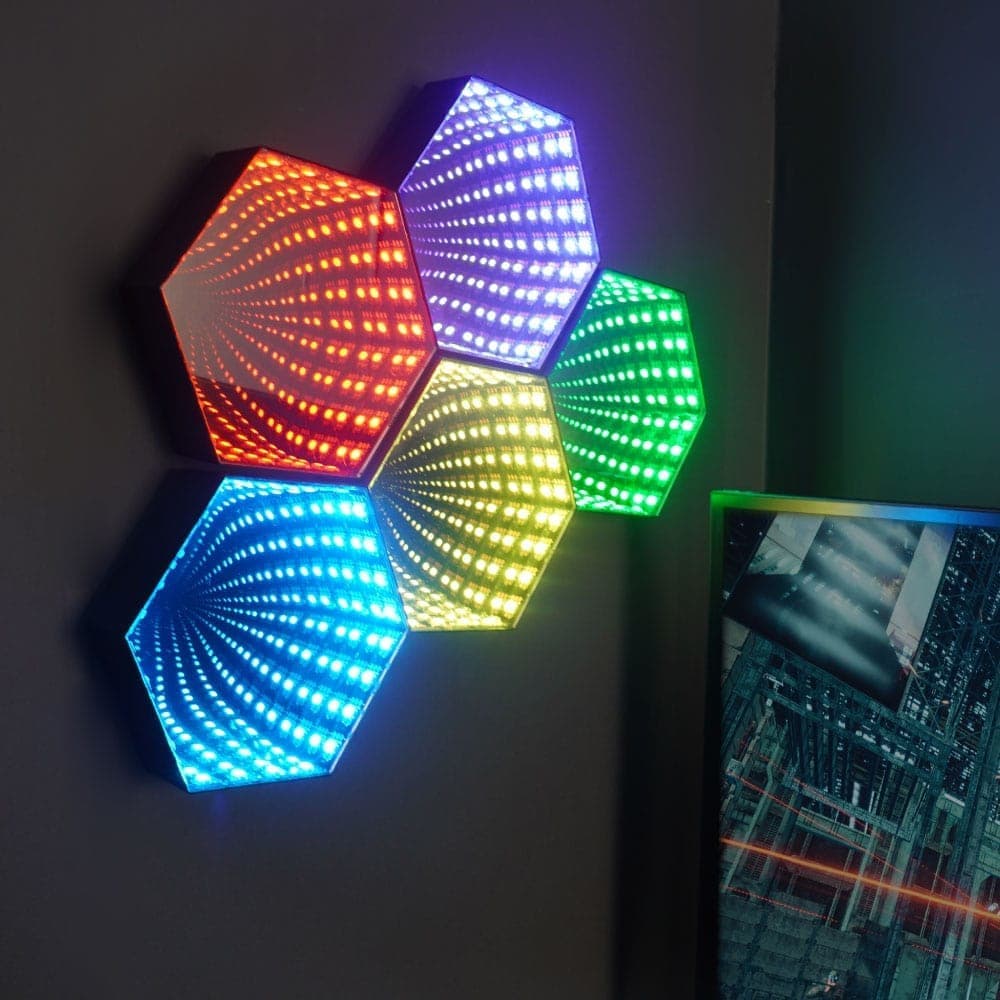 「卓上RGBミラー」が発売。11カラー、36種類の点灯パターンで没入感のあるゲーミング部屋を手軽に作れちゃう_004